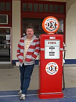 USA - Afton OK - Restored DX Gas Station  'Afton Station' David & DX Gas Pump (16 Apr 2009)